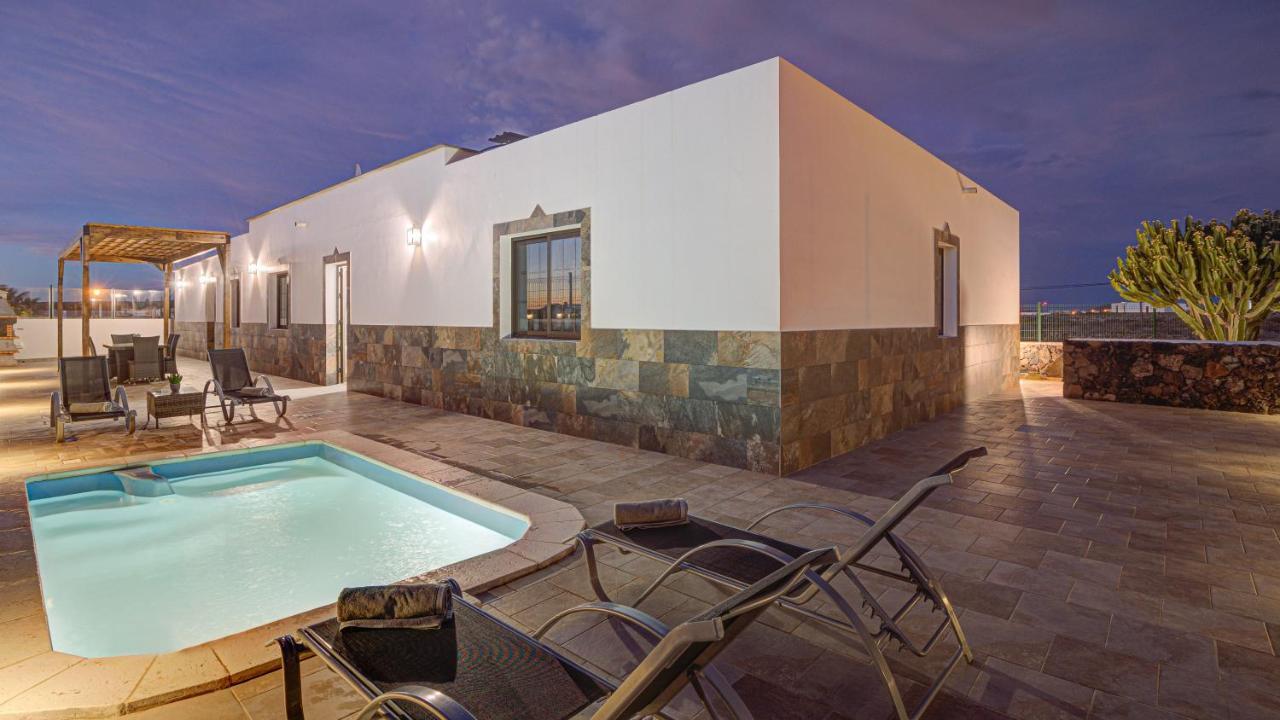 Villa Elena ลาคาเรส ภายนอก รูปภาพ